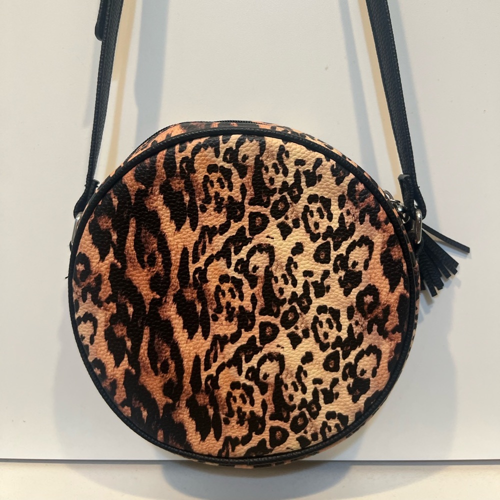 Animal print cros body DSW Mix No. 6 Elegant Black Accessory